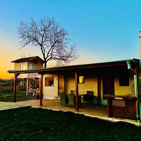 Caravans 10 Min To Tsonevo Lake & 35 Min To Black Sea Esterno foto