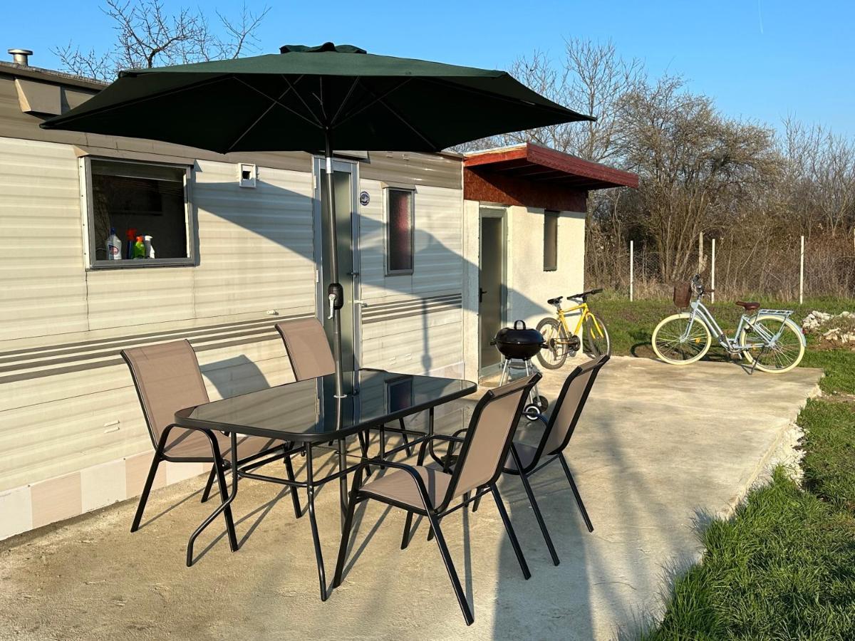 Caravans 10 Min To Tsonevo Lake & 35 Min To Black Sea Esterno foto
